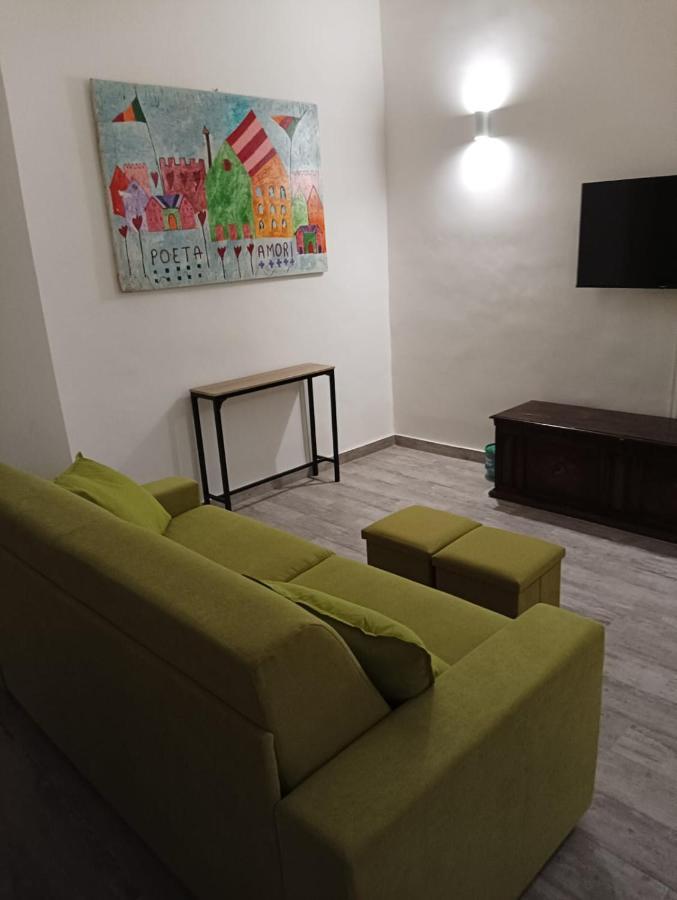 Tiziana's Vatican Appartement *